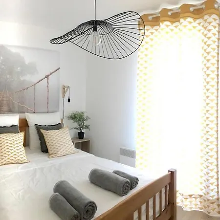Zenith Secret Garden, Calm & Cosy, Parking, Tram *